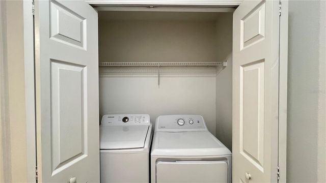 5215 PARADISE CAY CIRCLE, Kissimmee, FL 34746