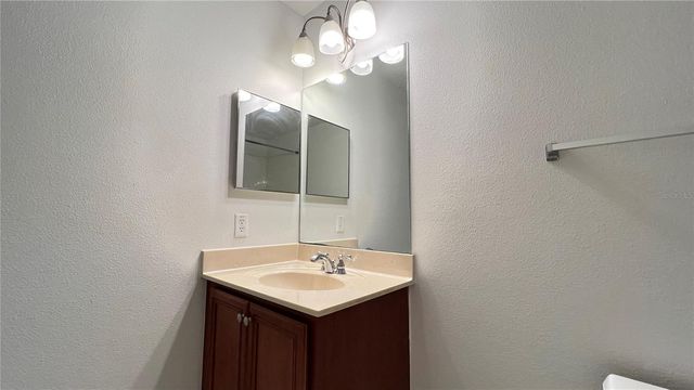 5215 PARADISE CAY CIRCLE, Kissimmee, FL 34746