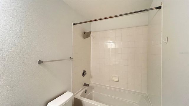 5215 PARADISE CAY CIRCLE, Kissimmee, FL 34746