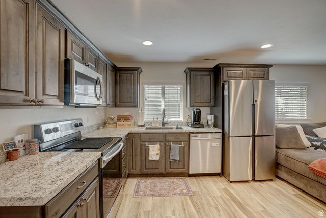 10676 S URBAN RIDGE CV, South Jordan, UT 84095