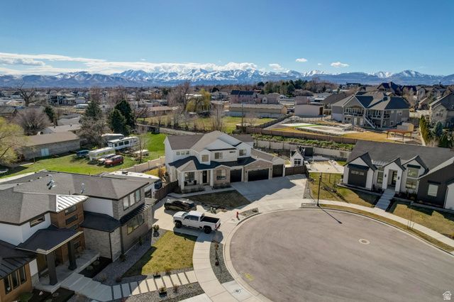 10676 S URBAN RIDGE CV, South Jordan, UT 84095