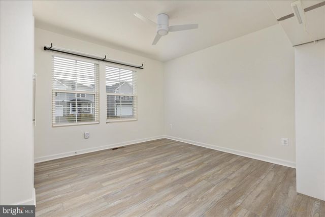 250 STAGER AVE, Falling Waters, WV 25419