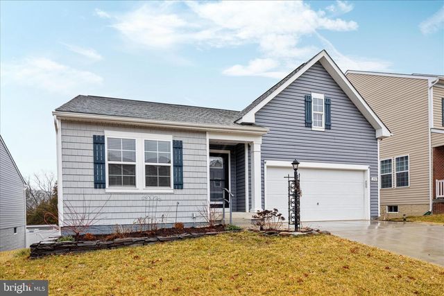 250 STAGER AVE, Falling Waters, WV 25419