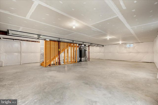 250 STAGER AVE, Falling Waters, WV 25419