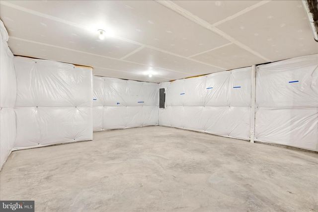 250 STAGER AVE, Falling Waters, WV 25419