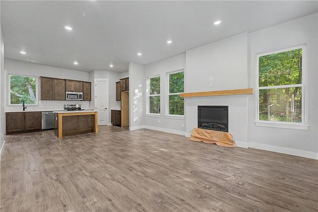 6 Orchiltree Lane, Bella Vista, AR 72715