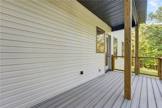 6 Orchiltree Lane, Bella Vista, AR 72715