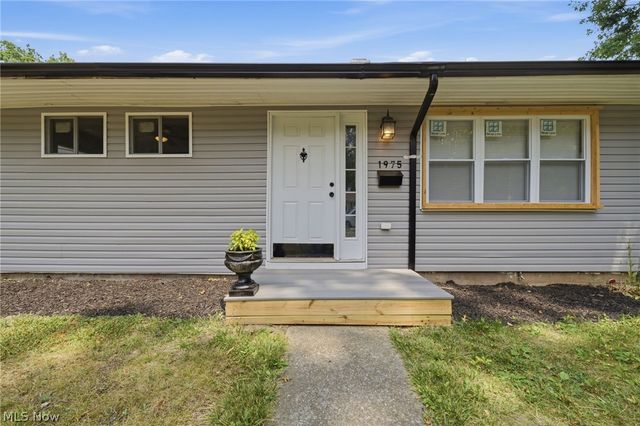 1975 Rookwood Road, Cleveland, OH 44112