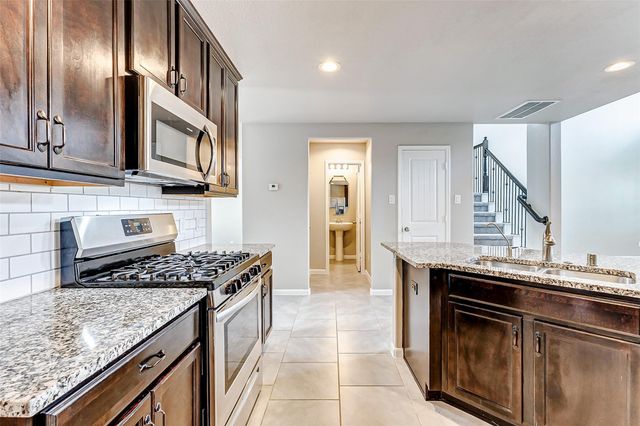 9011 Downing Street, Richmond, TX 77469
