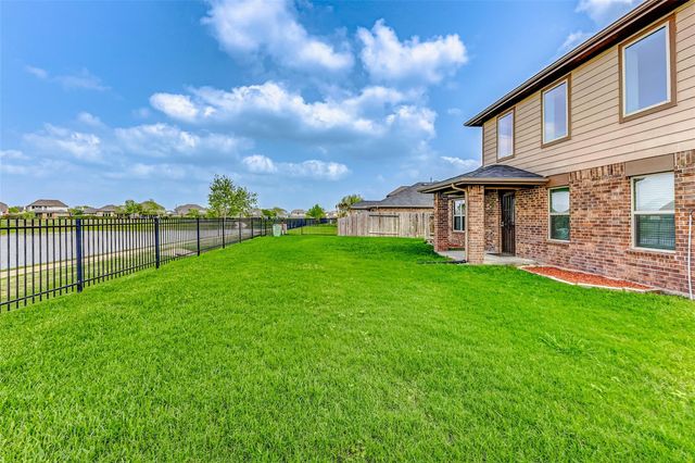 9011 Downing Street, Richmond, TX 77469
