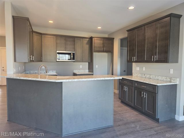 13318 Westwinds Drive, Fenton Charter Township, MI 48451