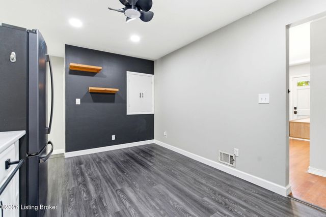 8505 Moody Rd, Louisville, KY 40219