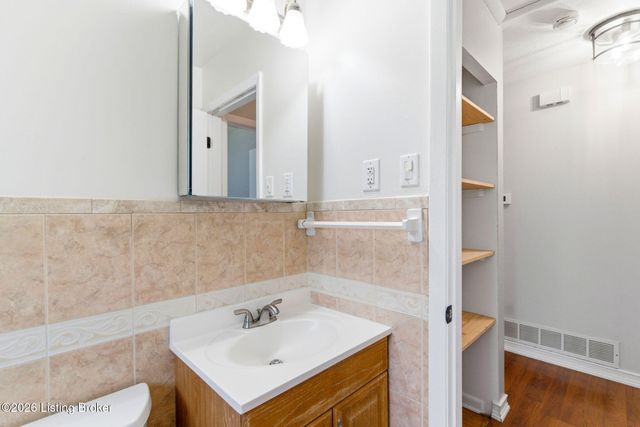 8505 Moody Rd, Louisville, KY 40219