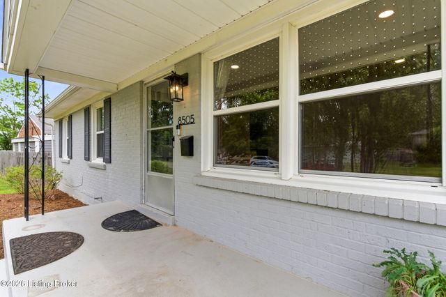 8505 Moody Rd, Louisville, KY 40219