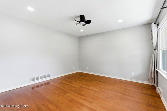 8505 Moody Rd, Louisville, KY 40219