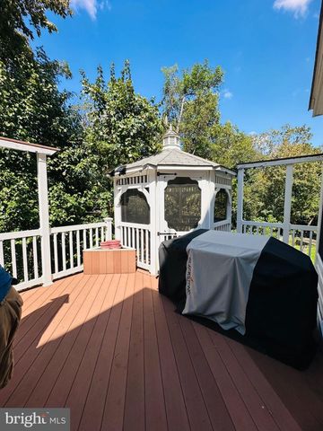 30 BRIDGEPORT CIR, Stafford, VA 22554