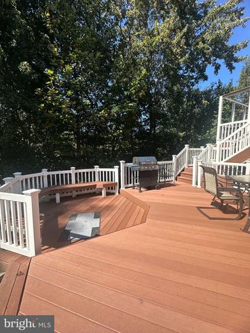 30 BRIDGEPORT CIR, Stafford, VA 22554