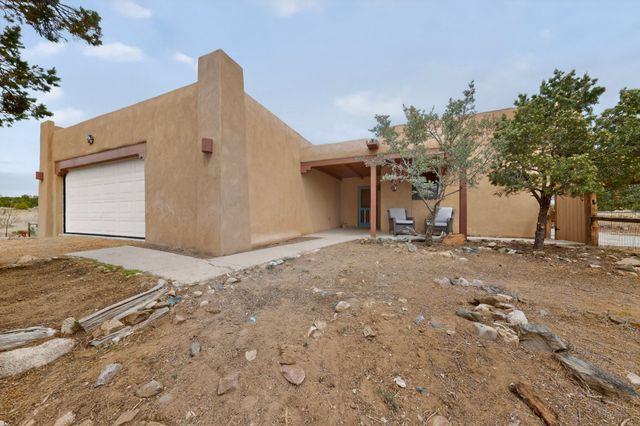 7 Bonito Court, Santa Fe, NM 87508