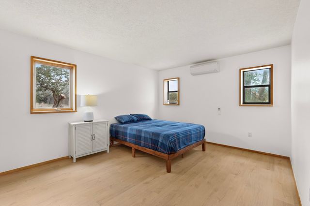 7 Bonito Court, Santa Fe, NM 87508
