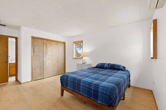 7 Bonito Court, Santa Fe, NM 87508