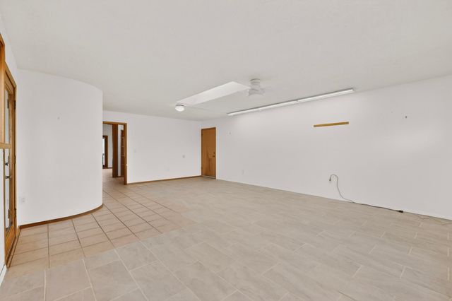 7 Bonito Court, Santa Fe, NM 87508