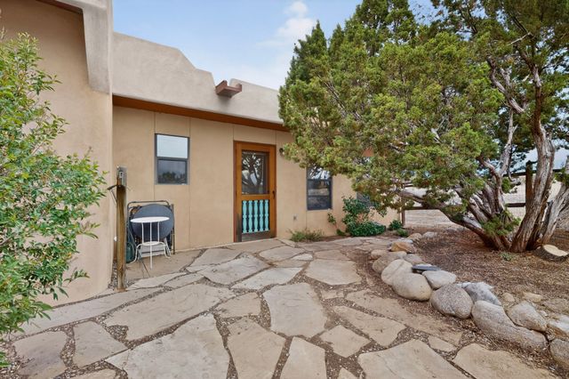 7 Bonito Court, Santa Fe, NM 87508