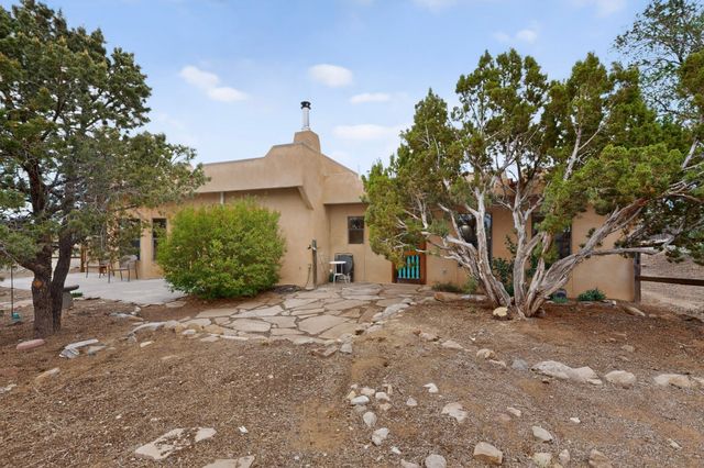 7 Bonito Court, Santa Fe, NM 87508
