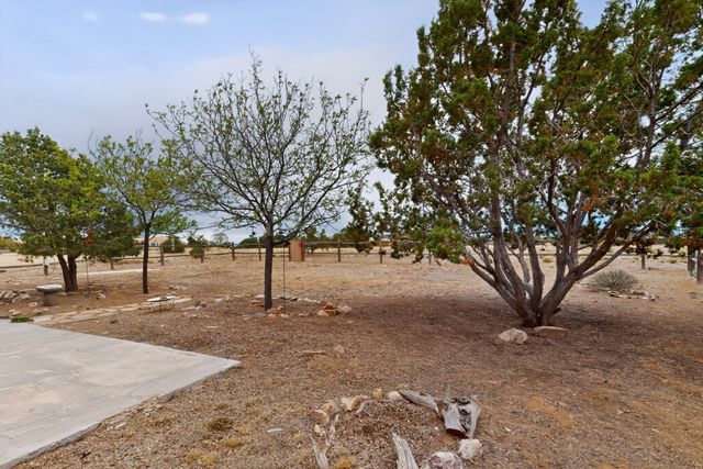 7 Bonito Court, Santa Fe, NM 87508