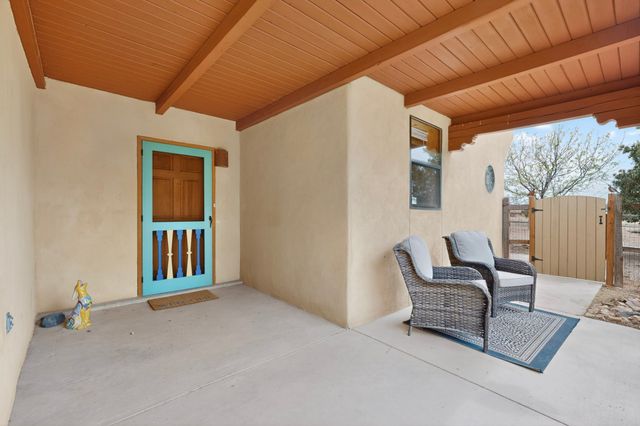7 Bonito Court, Santa Fe, NM 87508