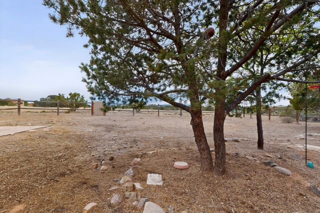 7 Bonito Court, Santa Fe, NM 87508
