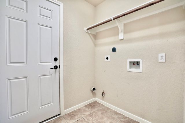 24919 Lakecrest Manor Drive, Katy, TX 77493