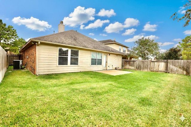 24919 Lakecrest Manor Drive, Katy, TX 77493