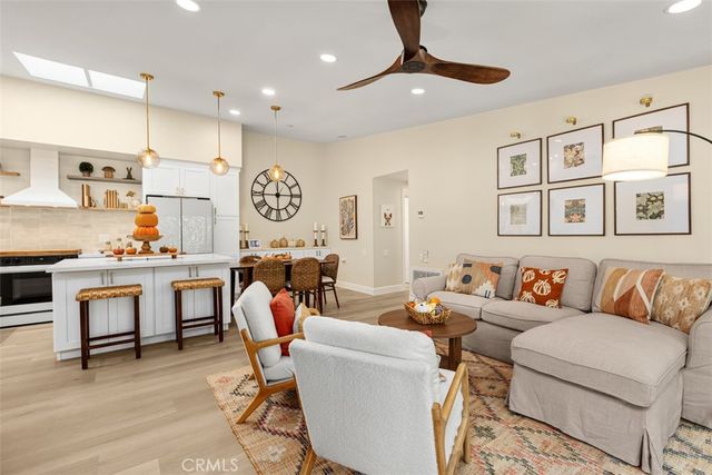 57 Calle Cadiz O, Laguna Woods, CA 92637
