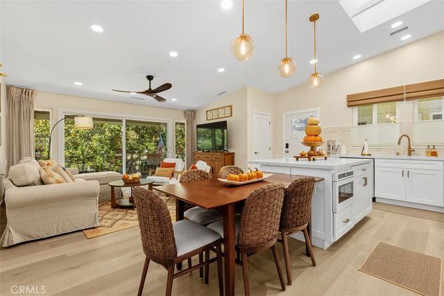 57 Calle Cadiz O, Laguna Woods, CA 92637