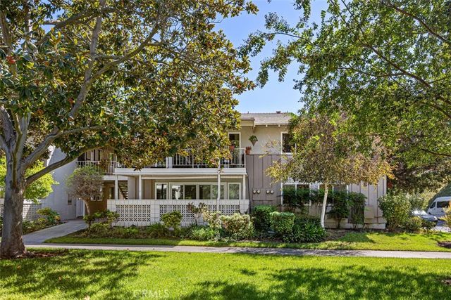 57 Calle Cadiz O, Laguna Woods, CA 92637