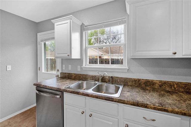 4440 W Pecan Street, Fayetteville, AR 72704