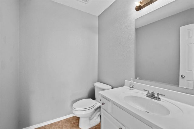 4440 W Pecan Street, Fayetteville, AR 72704