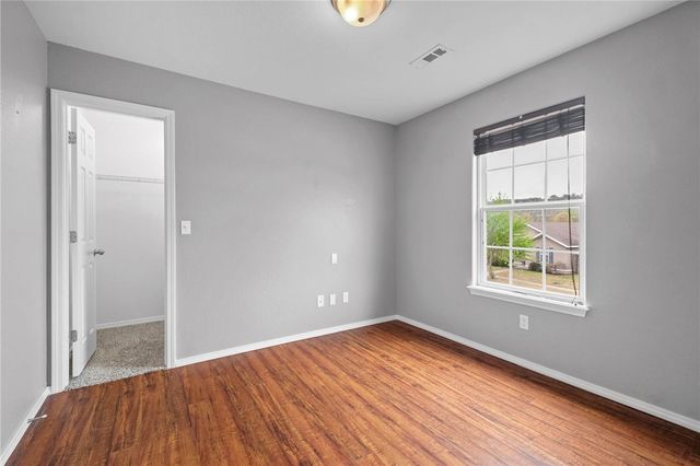 4440 W Pecan Street, Fayetteville, AR 72704
