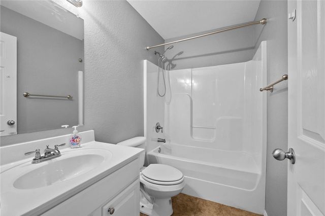4440 W Pecan Street, Fayetteville, AR 72704