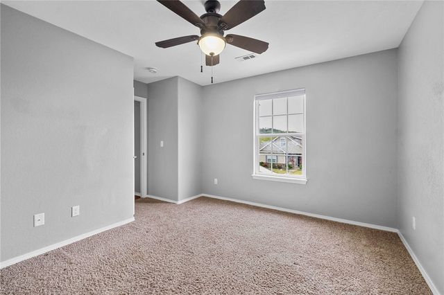 4440 W Pecan Street, Fayetteville, AR 72704
