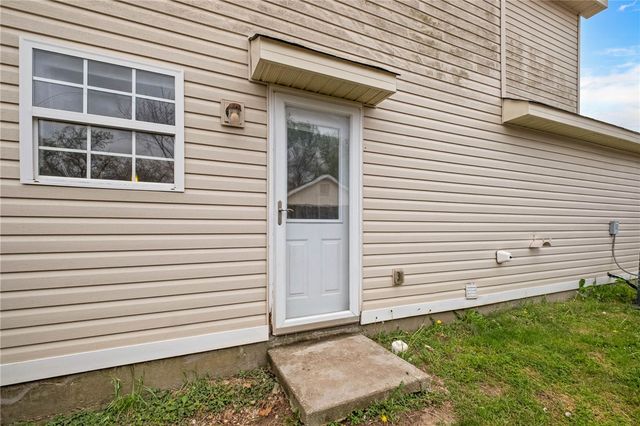 4440 W Pecan Street, Fayetteville, AR 72704