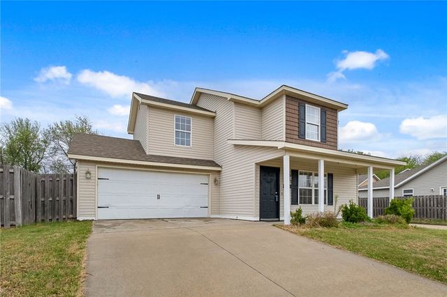 4440 W Pecan Street, Fayetteville, AR 72704