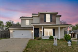 4440 W Pecan Street, Fayetteville, AR 72704