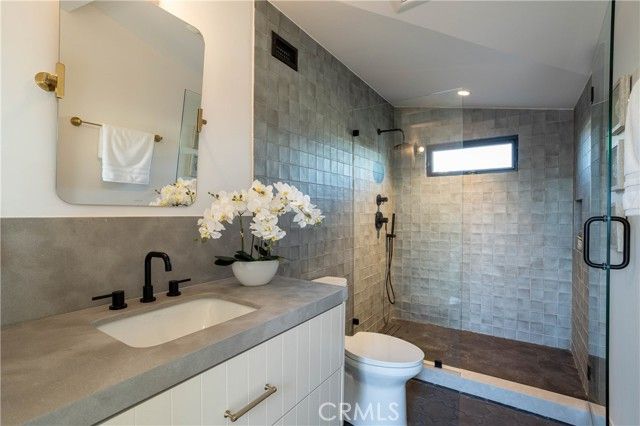 519 Narcissus Avenue B, Corona Del Mar (newport Beach), CA 92625