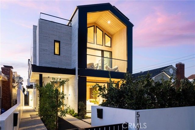 519 Narcissus Avenue B, Corona Del Mar (newport Beach), CA 92625