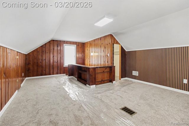 2170 Michigan Blvd, Lincoln Park, MI 48146