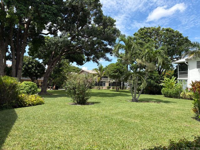 165 COVENTRY G, West Palm Beach, FL 33417