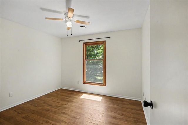 7106 N Holly Court, Kansas City, MO 64118