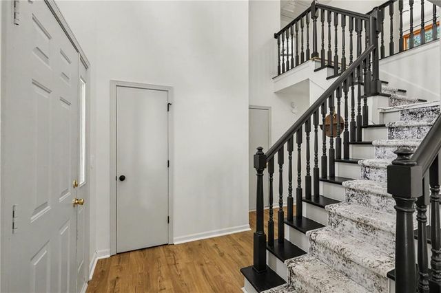 7106 N Holly Court, Kansas City, MO 64118