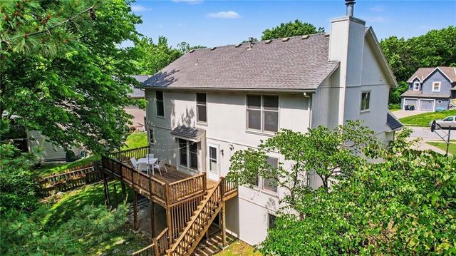 7106 N Holly Court, Kansas City, MO 64118